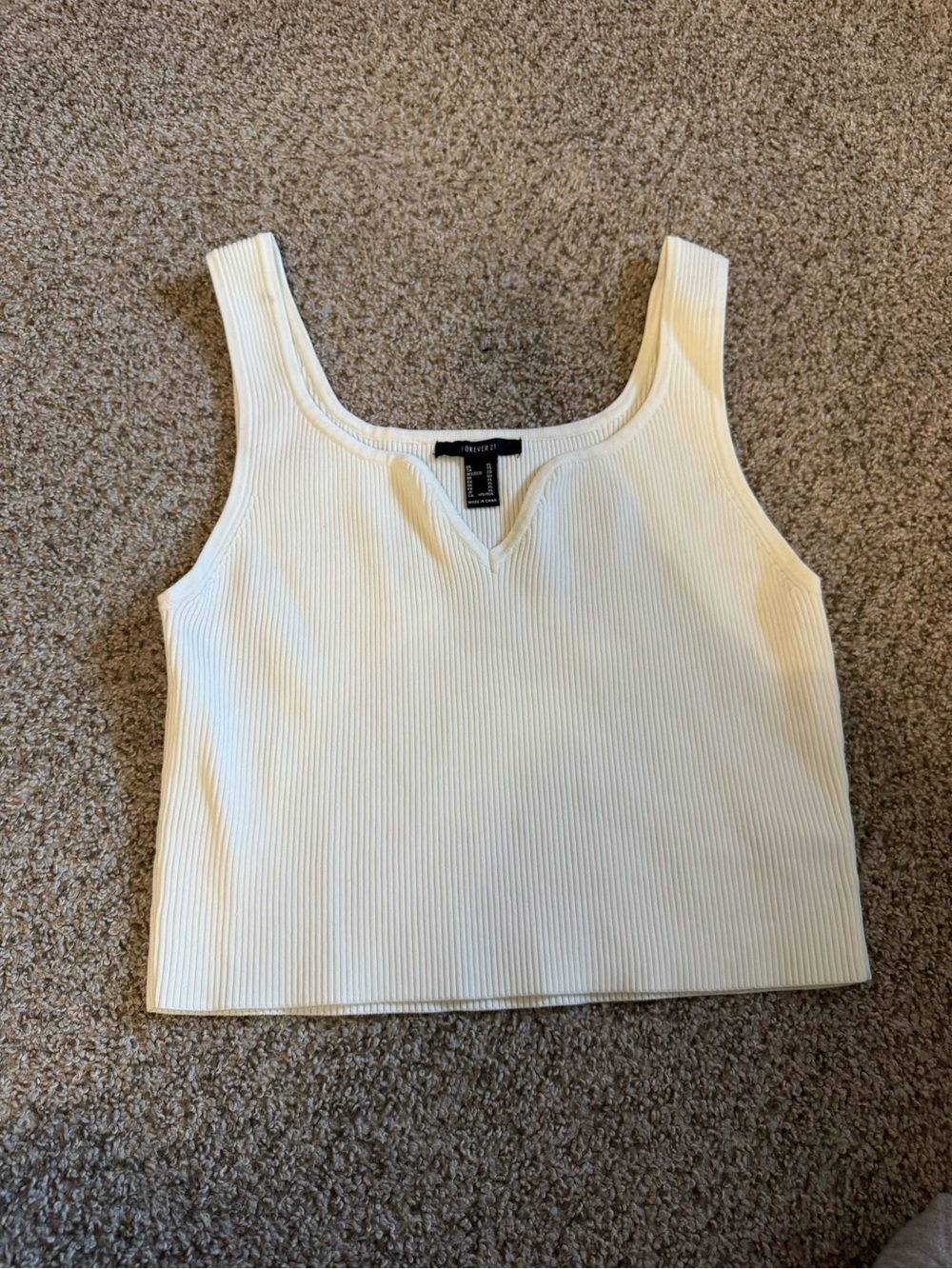 Forever 21 Ribbed Tank Top in White Size XL Like New